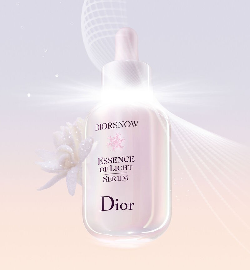 DIORSNOW ESSENCE OF LIGHT SERUM